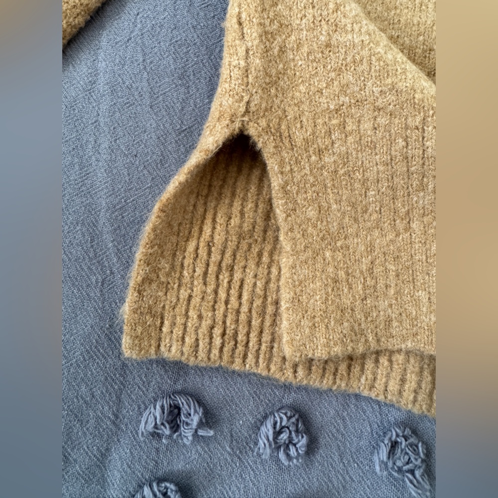 J Crew Women’s Sweater - Picture 3 of 5